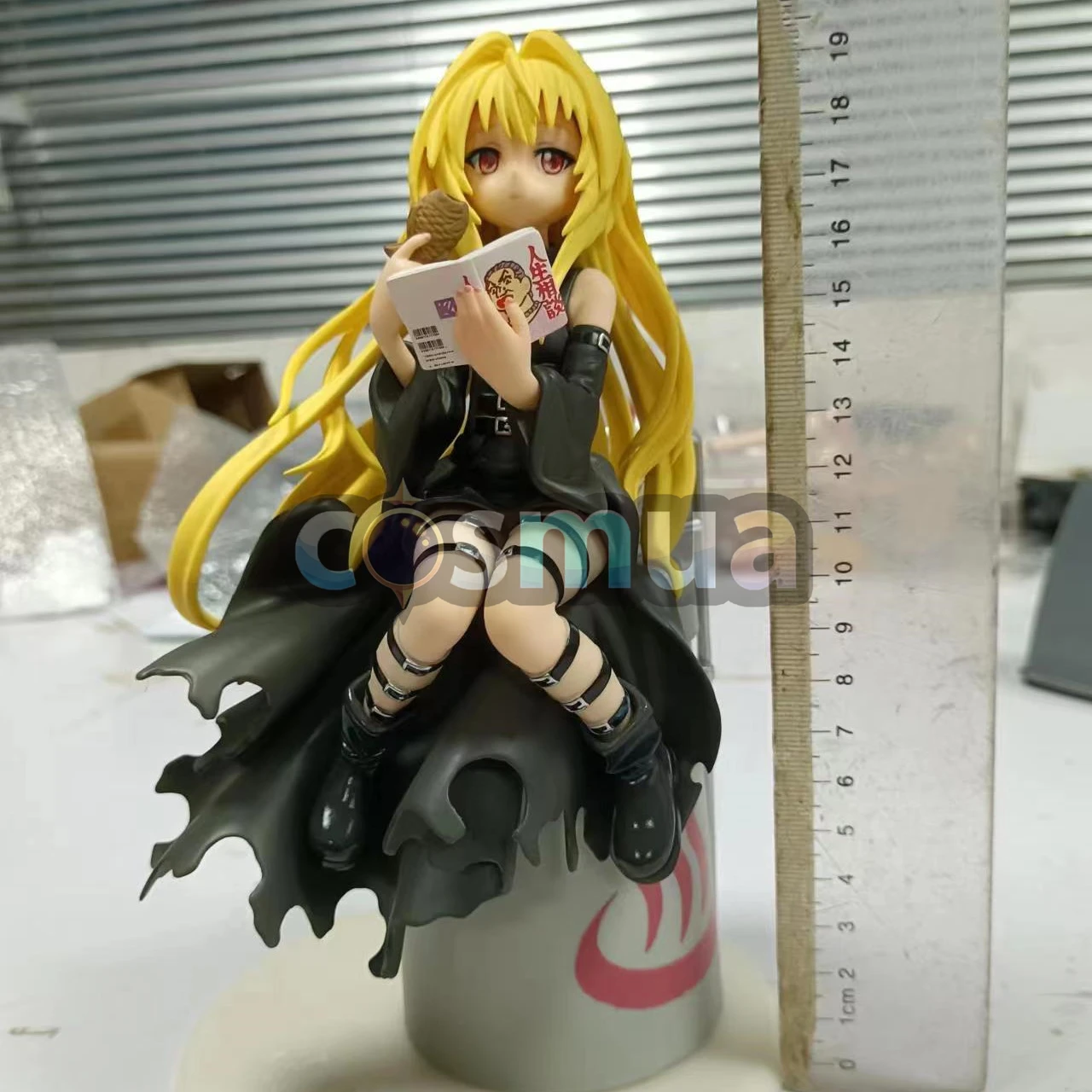 动漫二次元周边坐姿金色暗影鲷鱼烧小暗美少女车载机箱手办模型